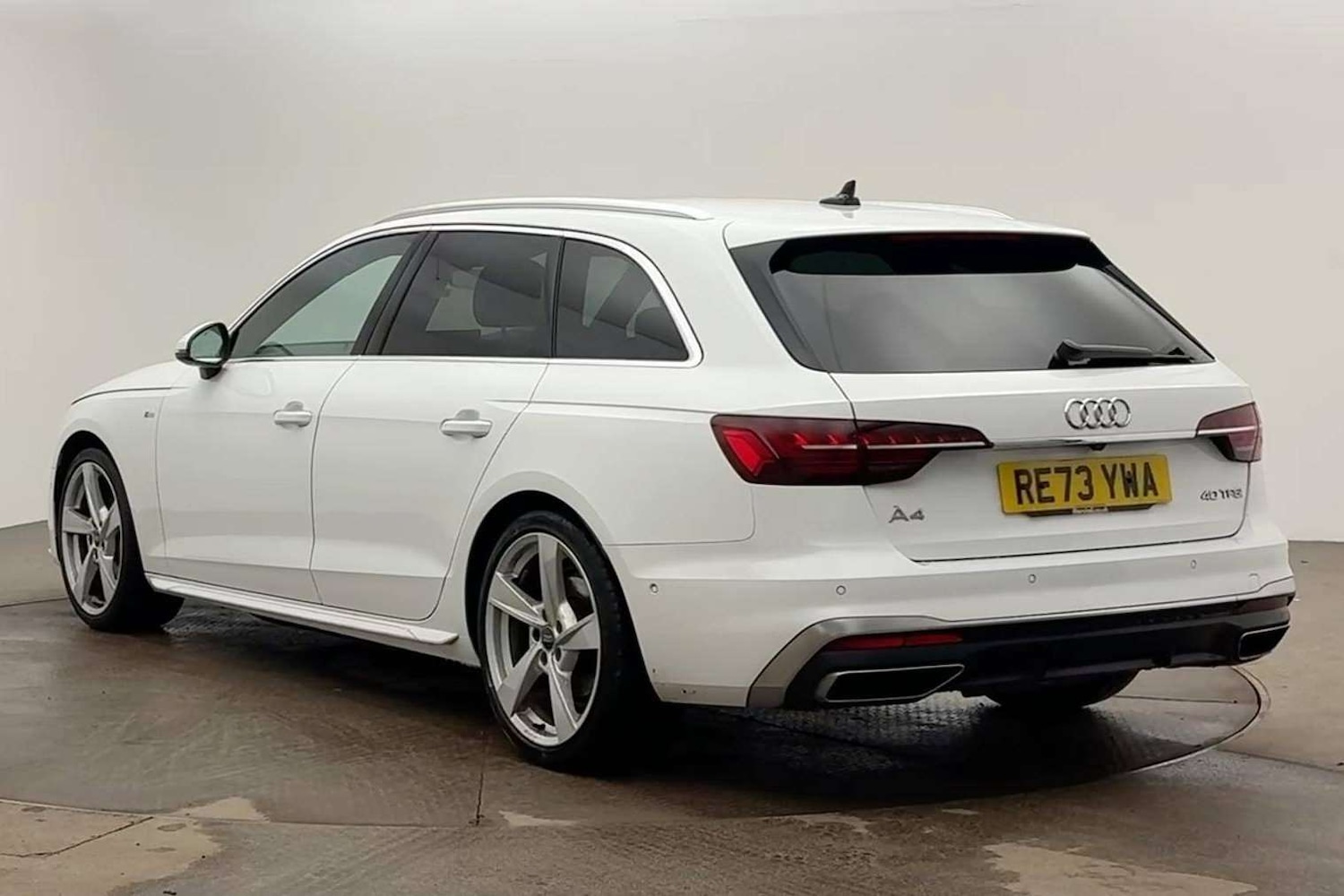 Used Audi A4 2023 for sale - 77361458: Photo 3