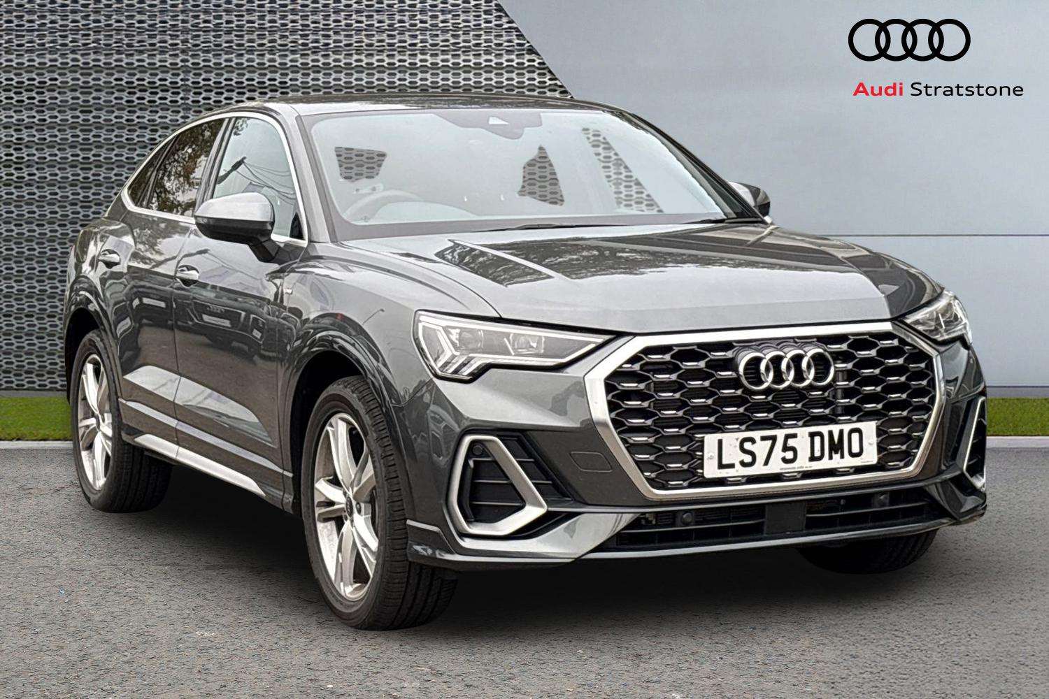 Used Audi Q3 2025 for sale - 76205172: Photo 1