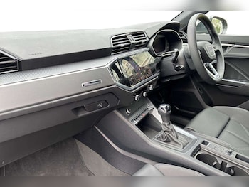 Used Audi Q3 2025 for sale - 76205172: Photo 2