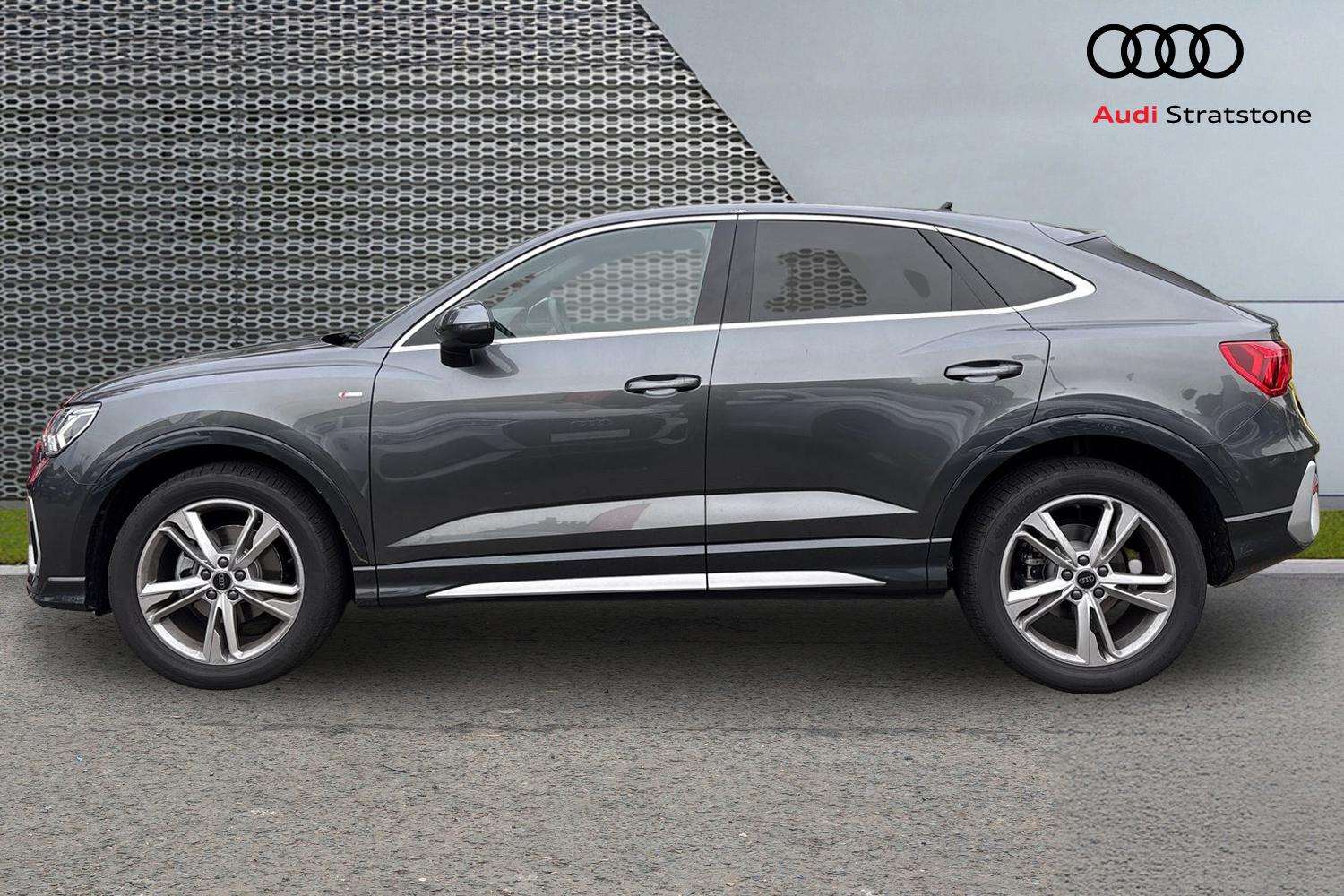 Used Audi Q3 2025 for sale - 76205172: Photo 8