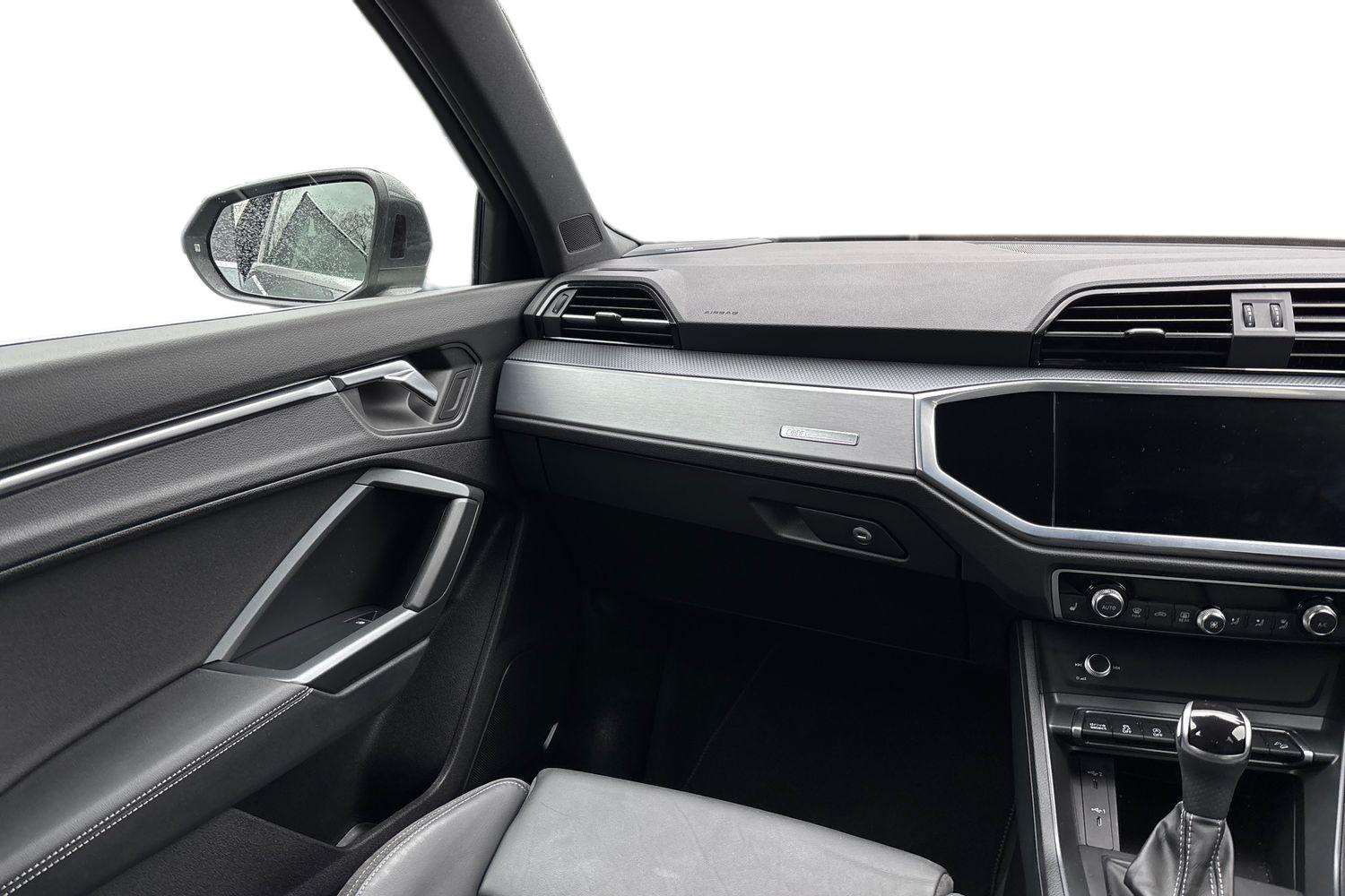 Used Audi Q3 2021 for sale - 77414630: Photo 19