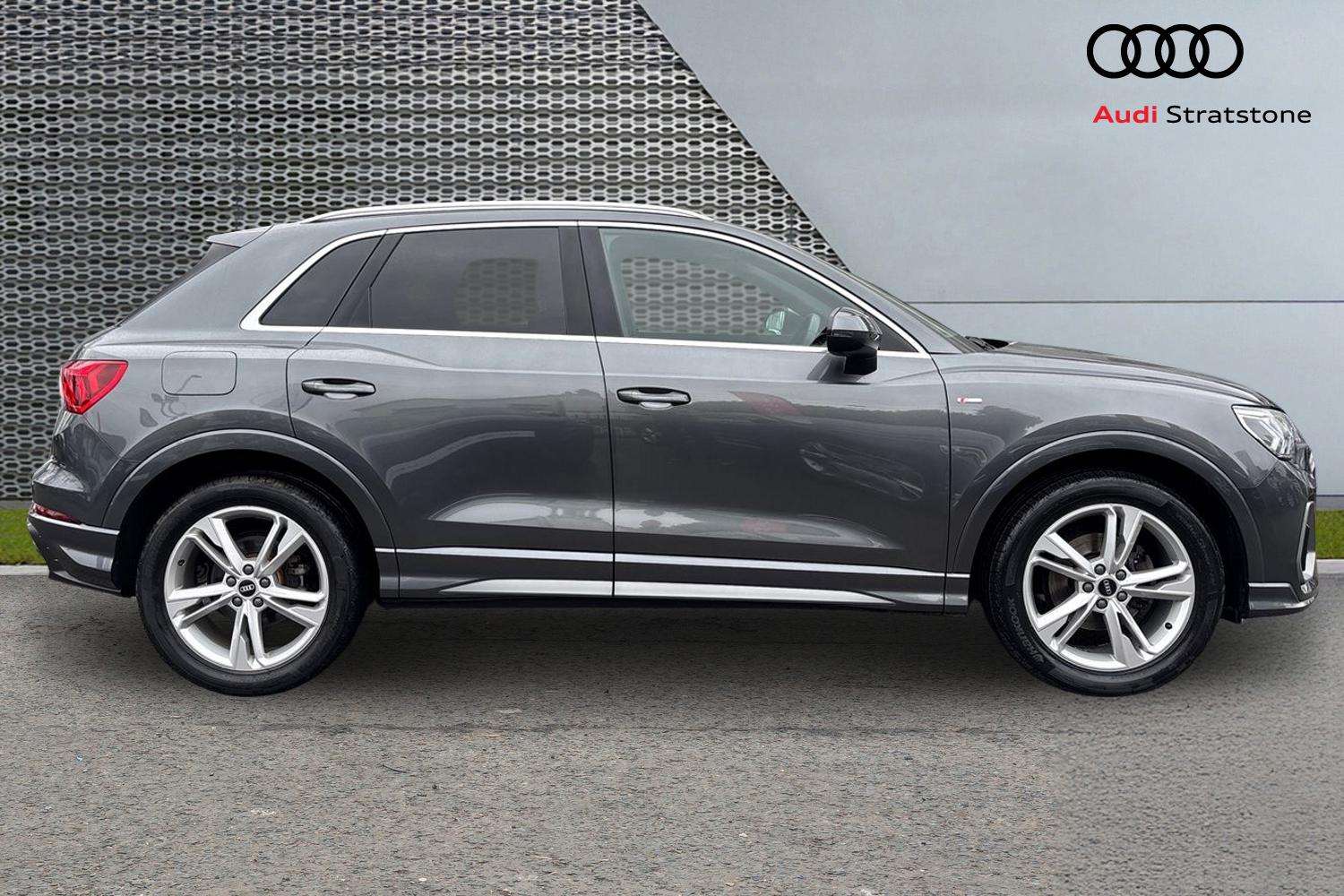 Used Audi Q3 2021 for sale - 77414630: Photo 4