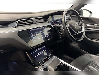 Used Audi e-tron 2020 for sale - 76125888: Photo