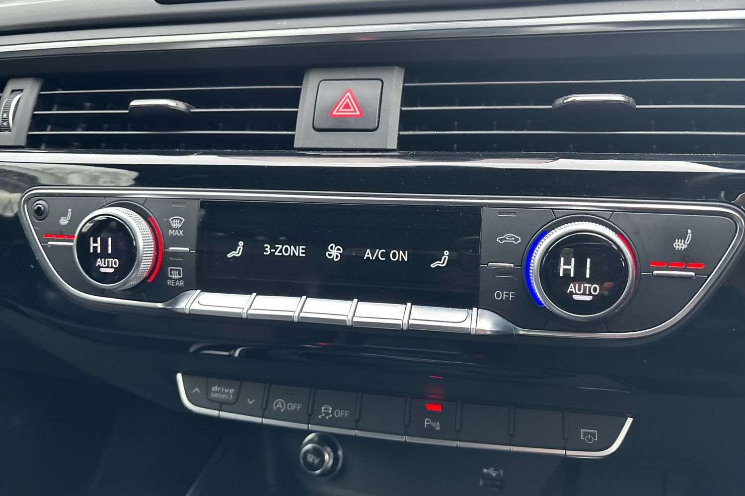 Used Audi A4 for sale - 77158497: Photo 28