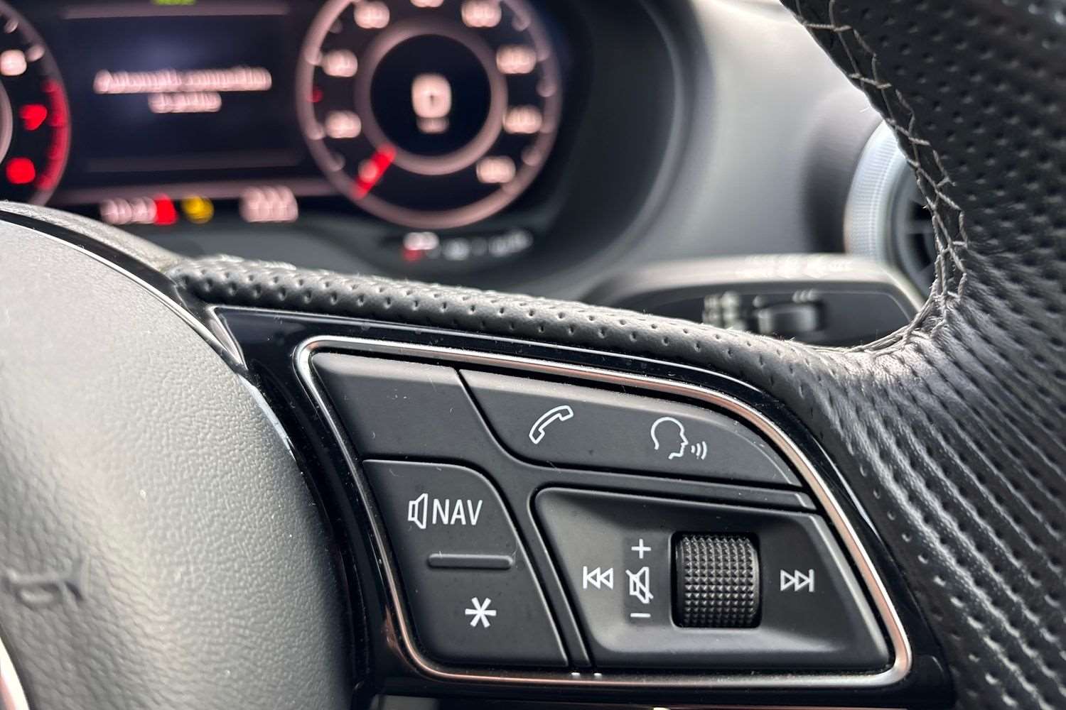 Used Audi Q2 for sale - 77740934: Photo 17