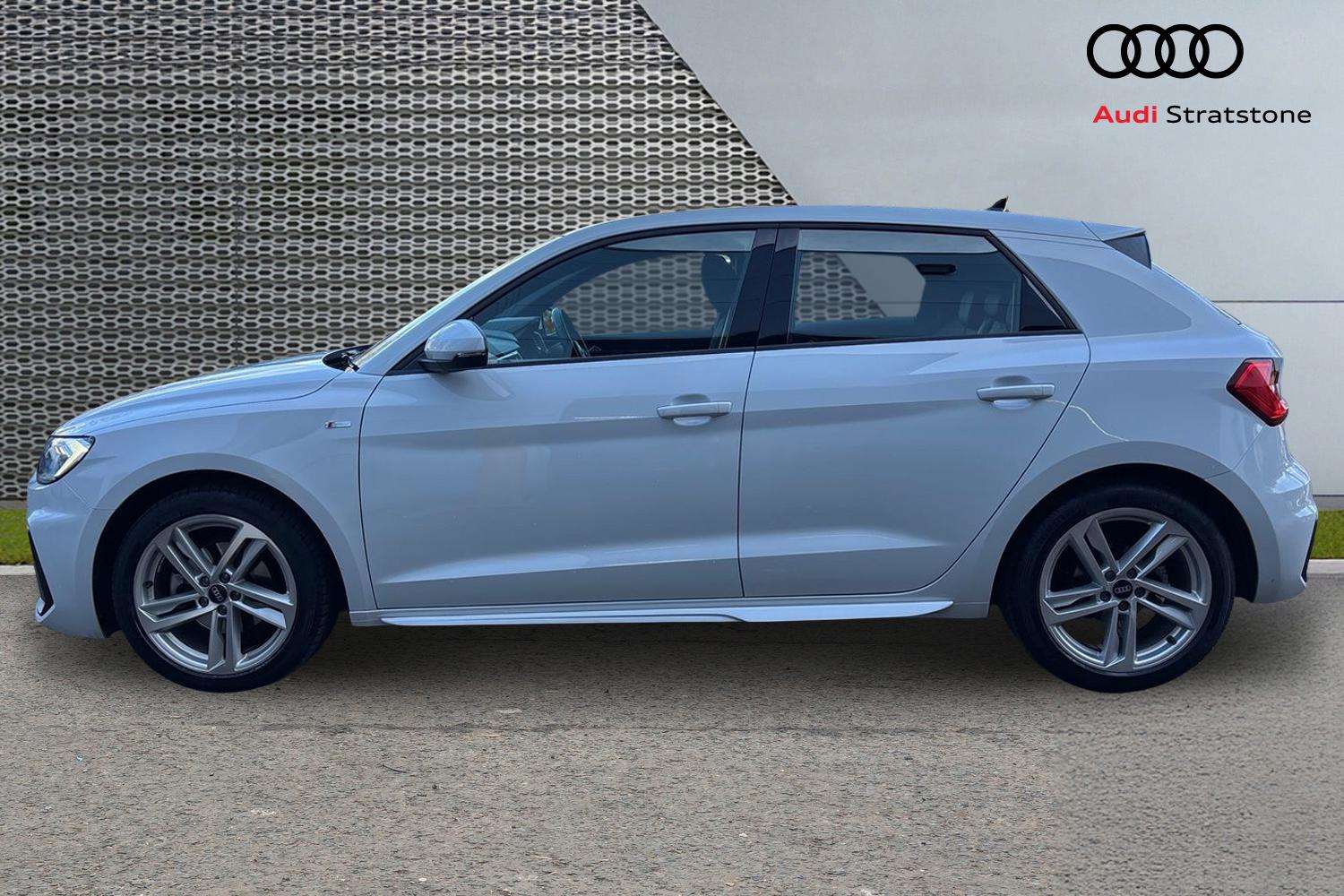 Used Audi A1 2023 for sale - 77726946: Photo 8