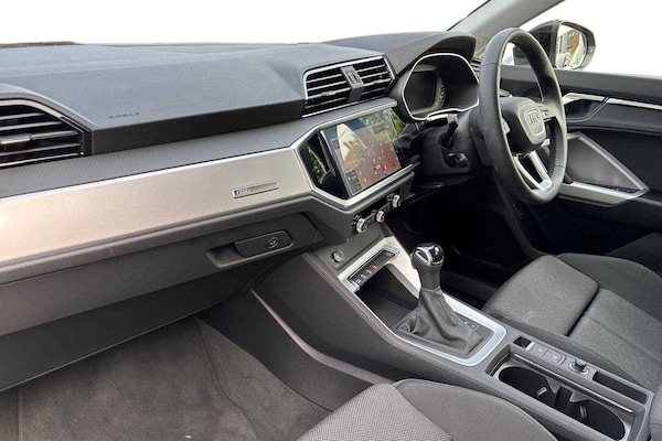 Used Audi Q3 2025 for sale - 75555261: Photo 2
