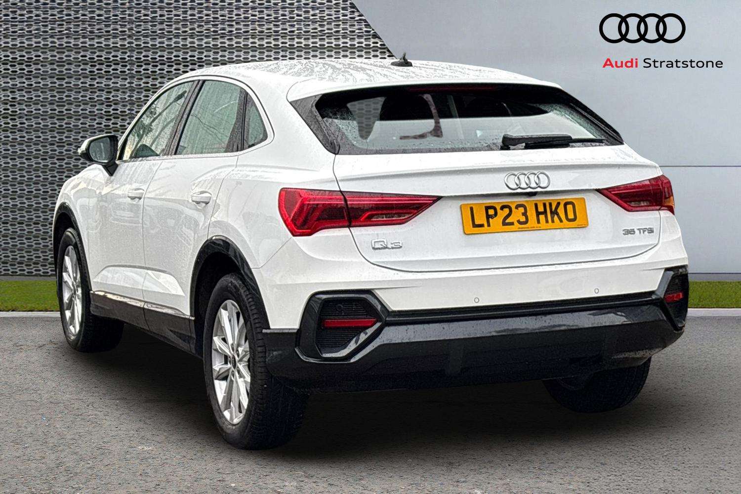 Used Audi Q3 2023 for sale - 76100649: Photo 3