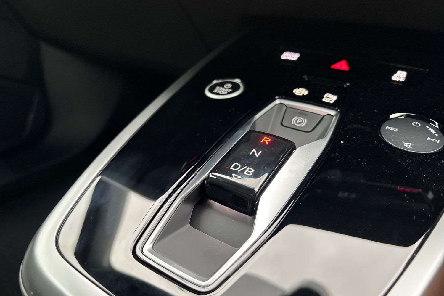 Used Audi Q4 e-tron 2025 for sale - 76298297: Photo 15