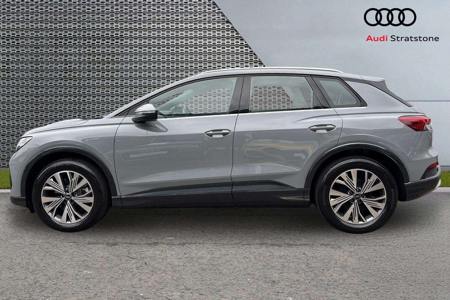 Used Audi Q4 e-tron 2025 for sale - 76298297: Photo 8