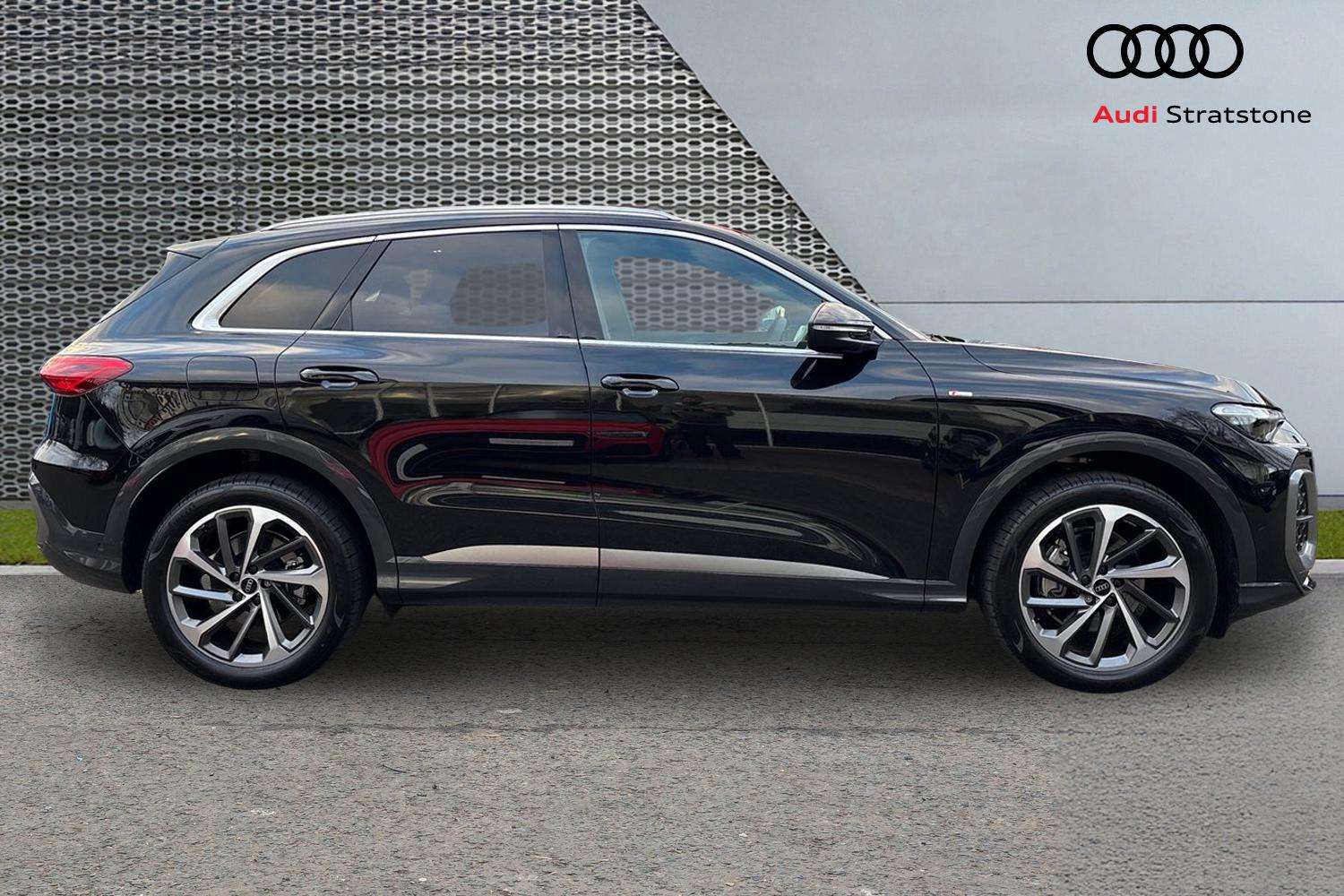 Used Audi Q5 2025 for sale - 77051443: Photo 4