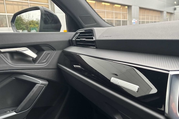 Used Audi Q3 2024 for sale - 74716510: Photo 15