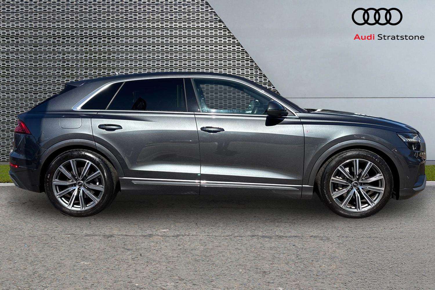 Used Audi Q8 2023 for sale - 78161325: Photo 4