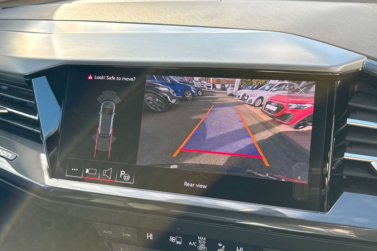 Used Audi Q4 e-tron 2022 for sale - 77928420: Photo 26