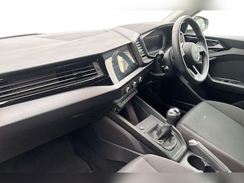 Used Audi A1 2023 for sale - 76249071: Photo 2