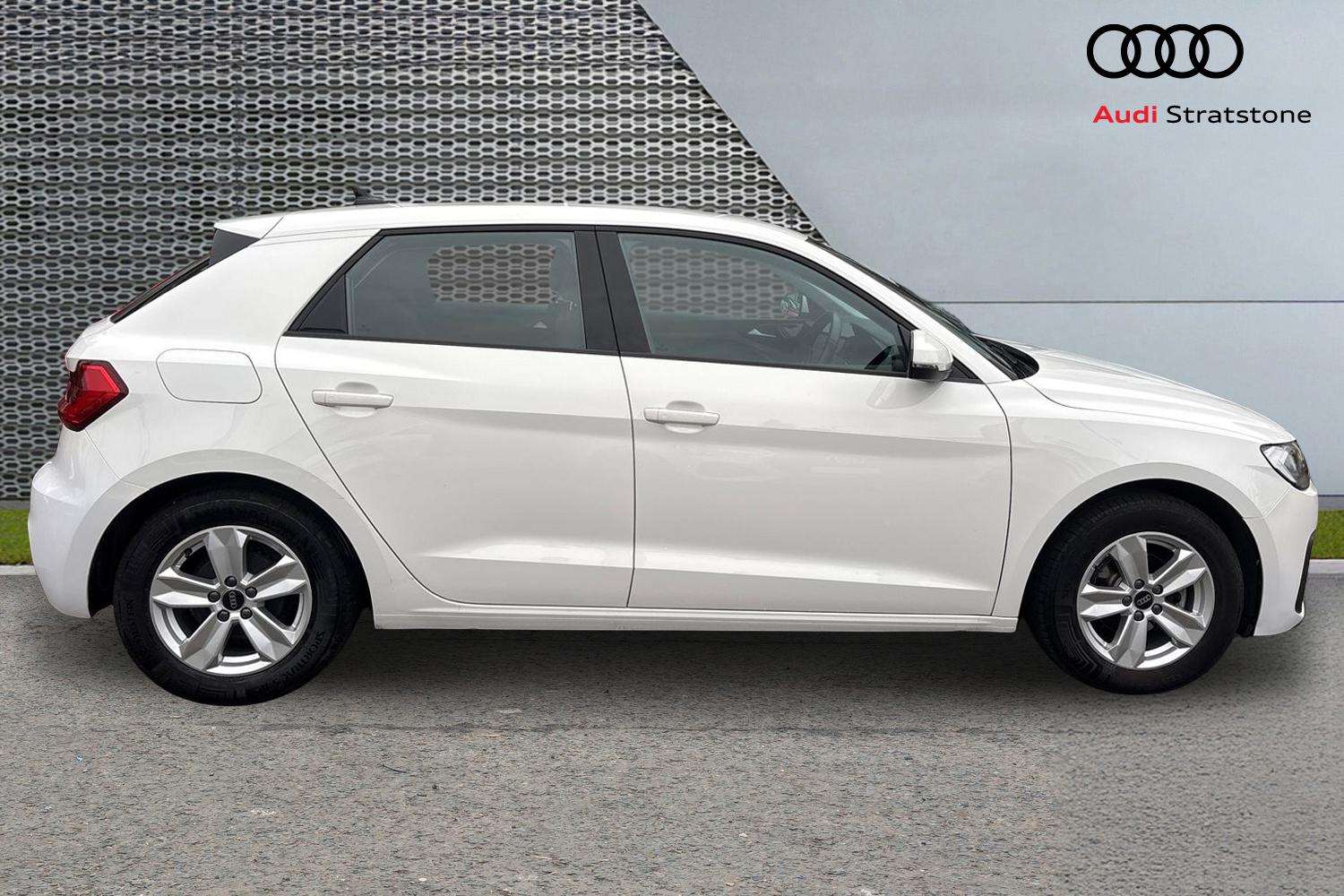 Used Audi A1 2023 for sale - 76249071: Photo 4