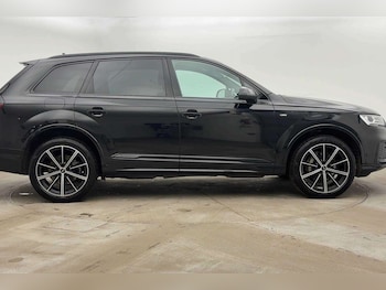 Used Audi Q7 2022 for sale - 76126033: Photo