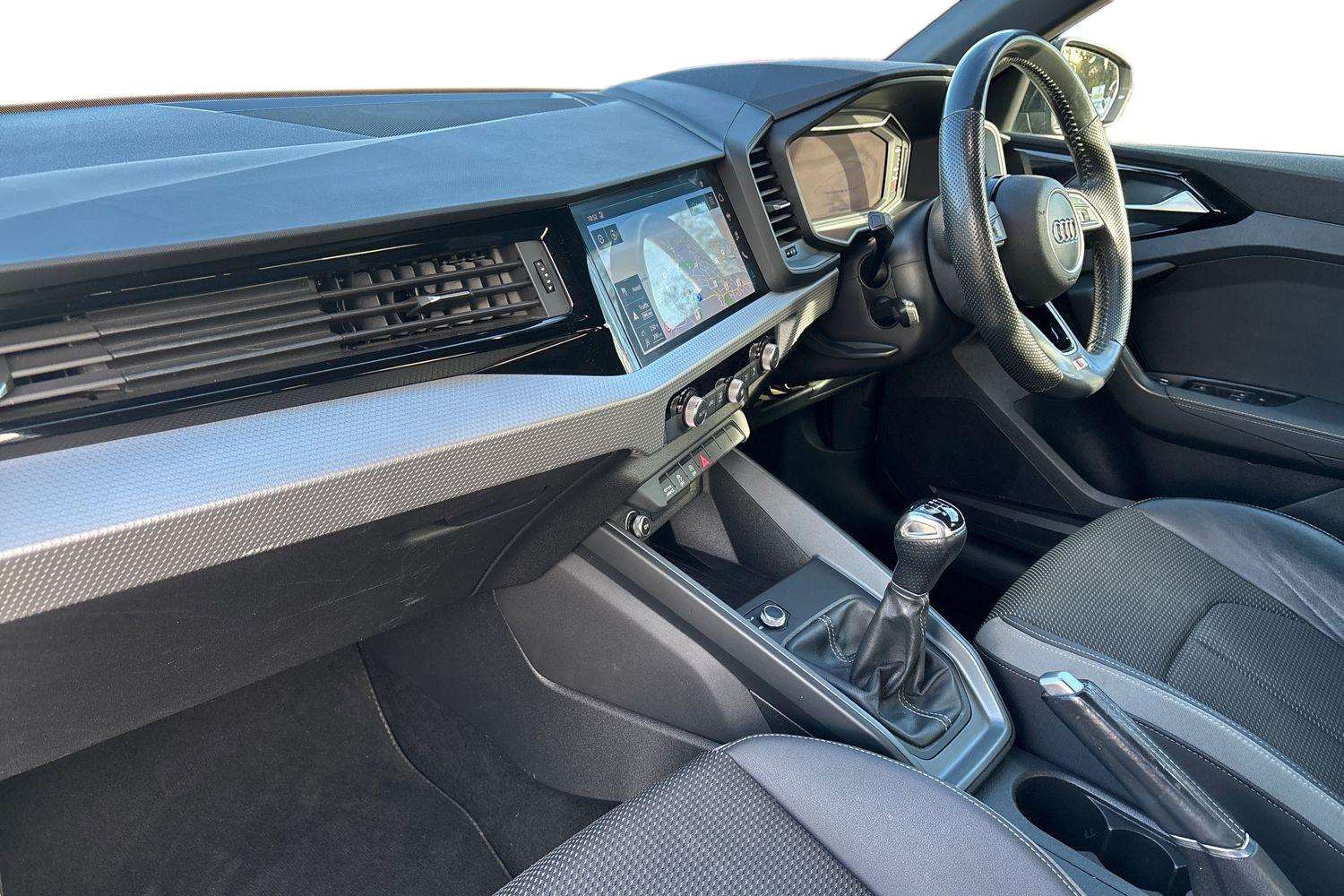 Used Audi A1 2019 for sale - 76339601: Photo 2