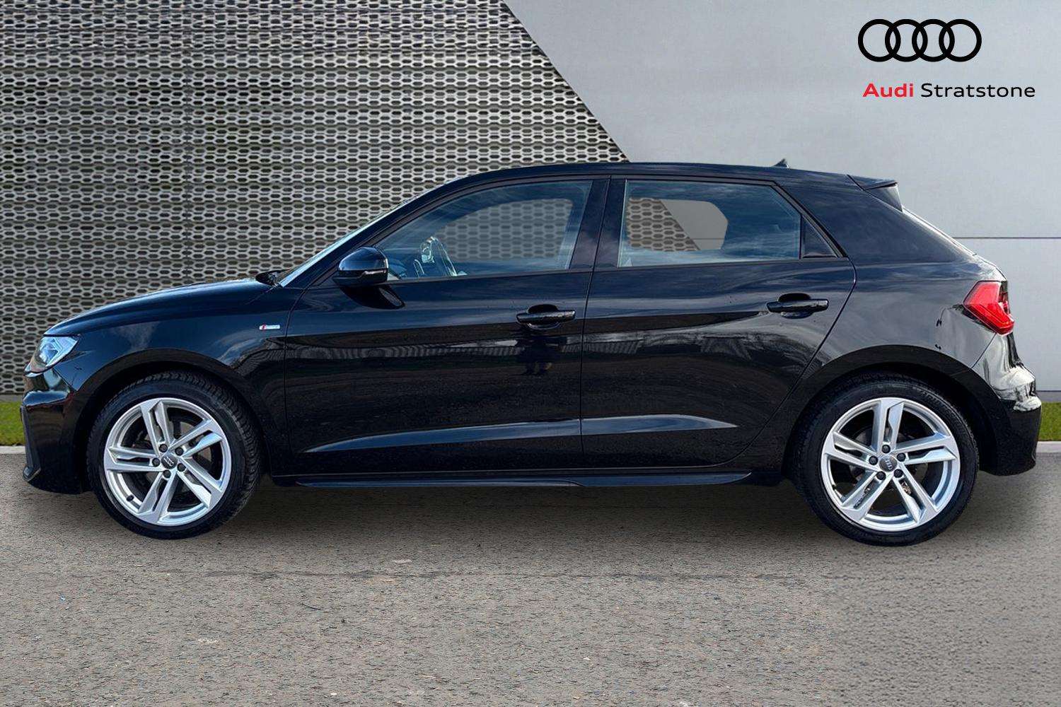 Used Audi A1 2019 for sale - 76339601: Photo 8