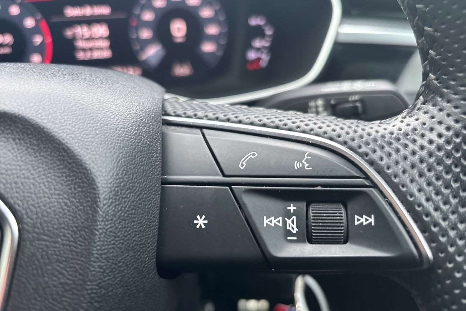 Used Audi Q3 2019 for sale - 77458554: Photo 17