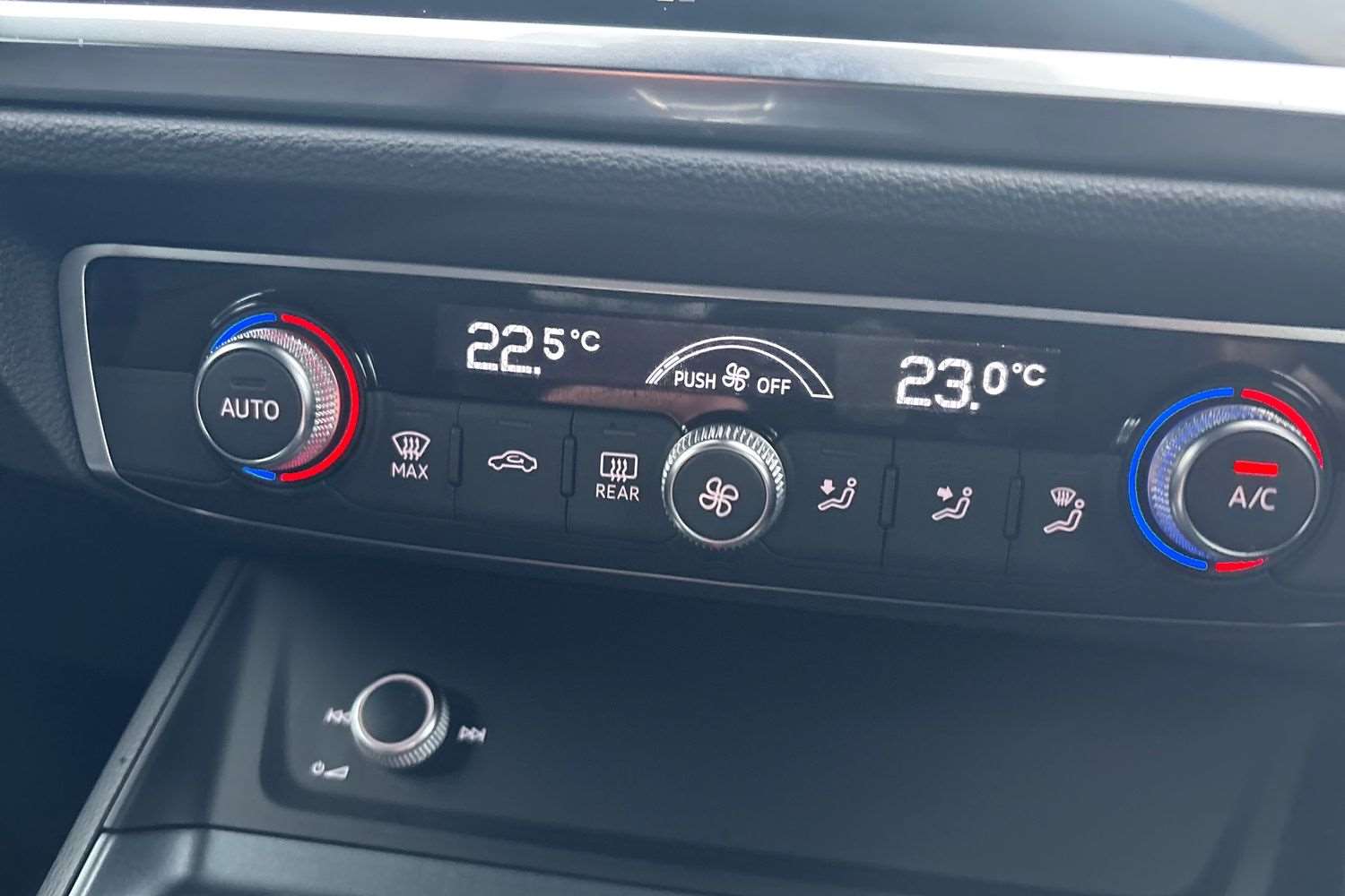 Used Audi Q3 2019 for sale - 77458554: Photo 28