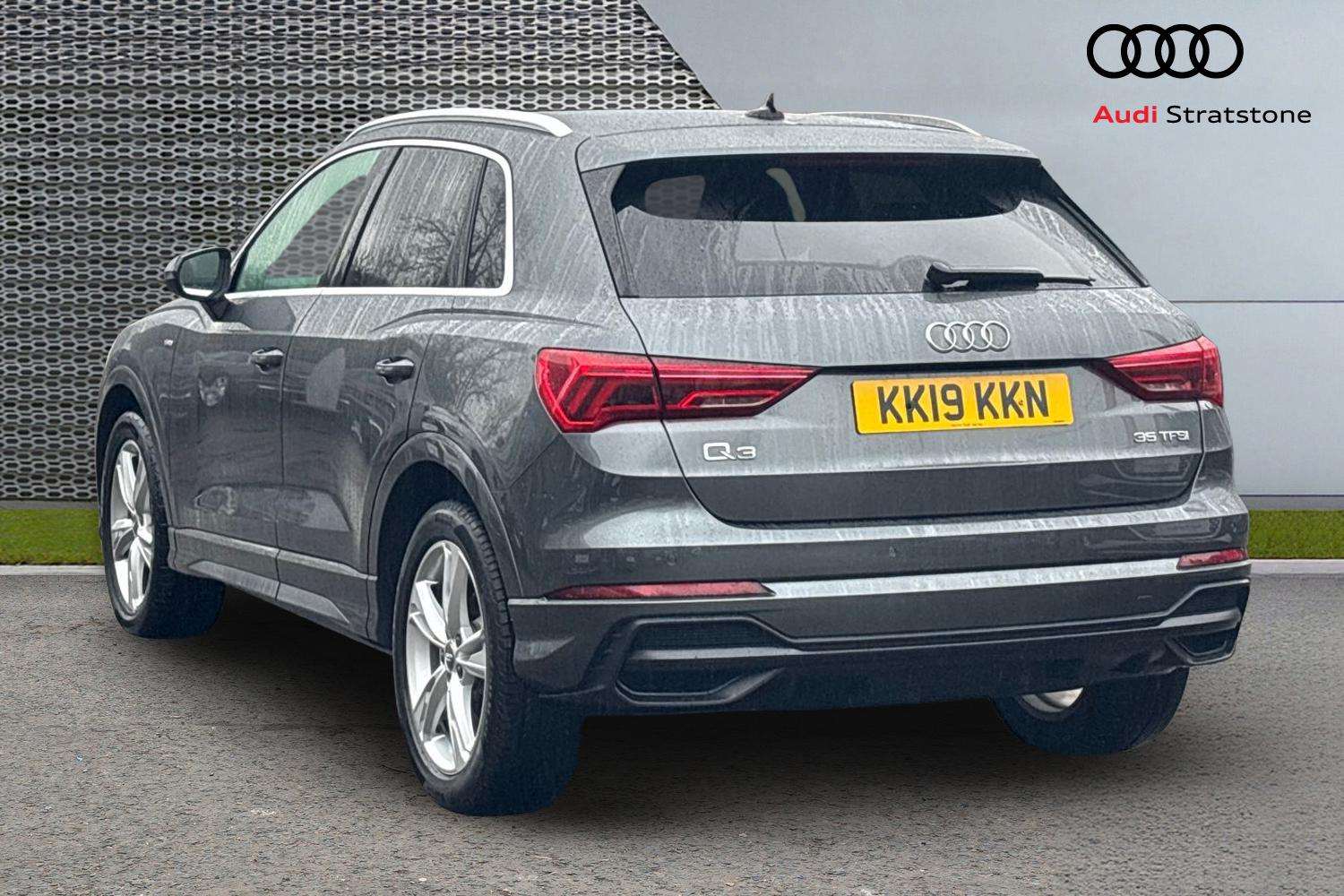 Used Audi Q3 2019 for sale - 77458554: Photo 3