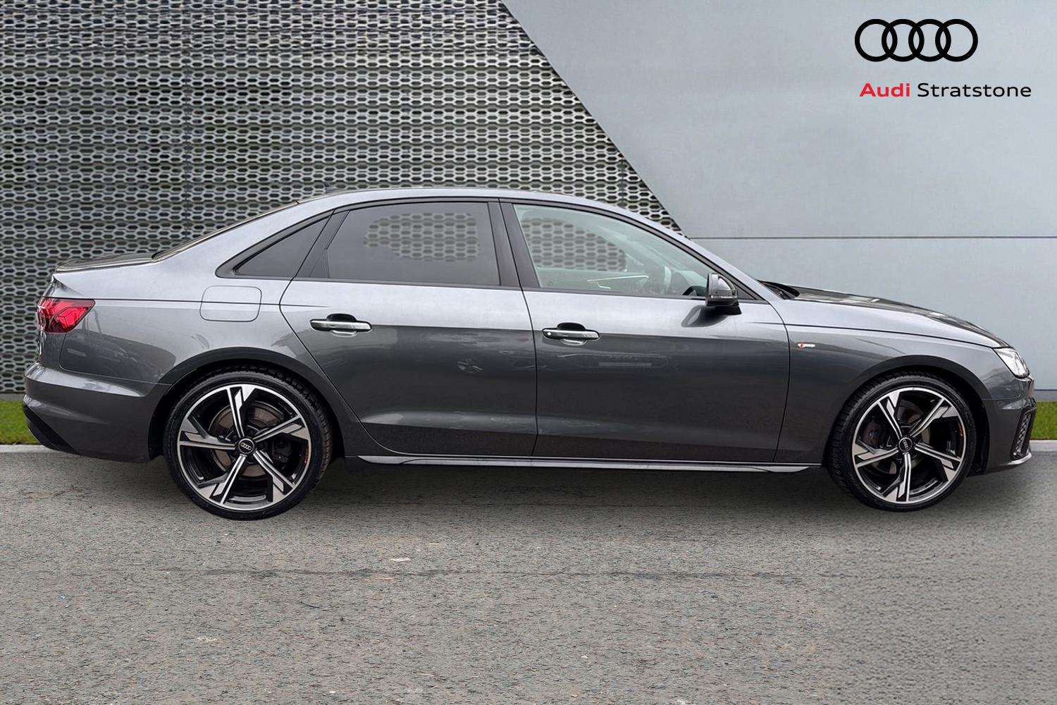 Used Audi A4 2022 for sale - 77635017: Photo 4