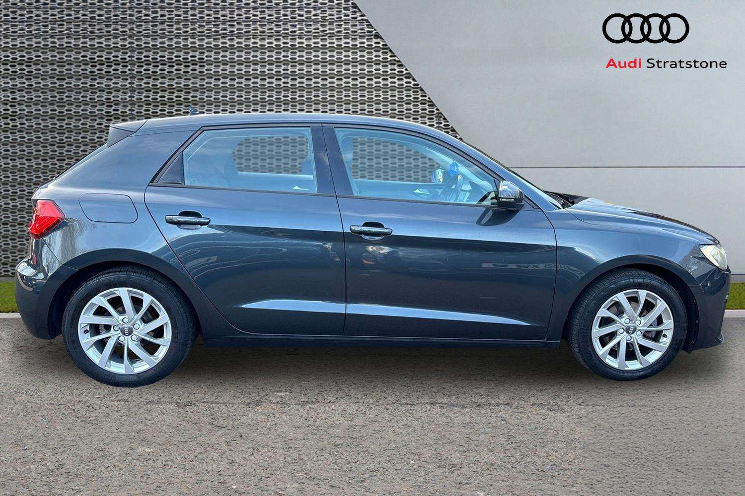 Used Audi A1 for sale - 77726879: Photo 4