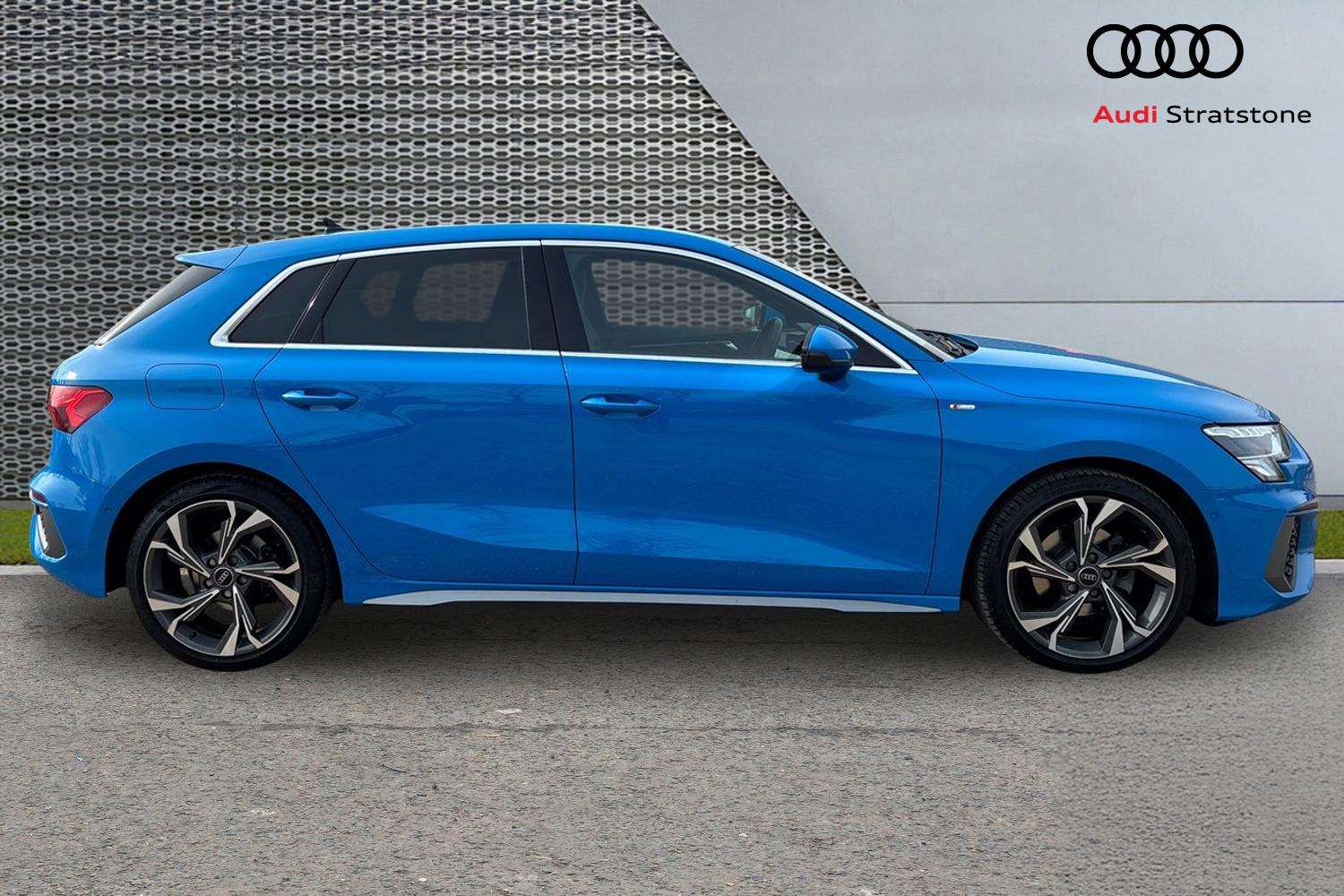 Used Audi A3 2023 for sale - 77972474: Photo 4