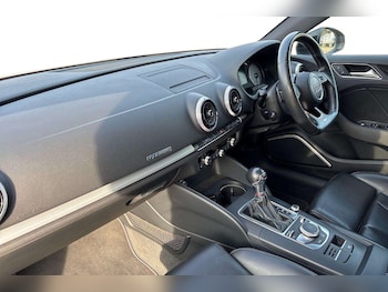 Used Audi A3 2018 for sale - 78161542: Photo