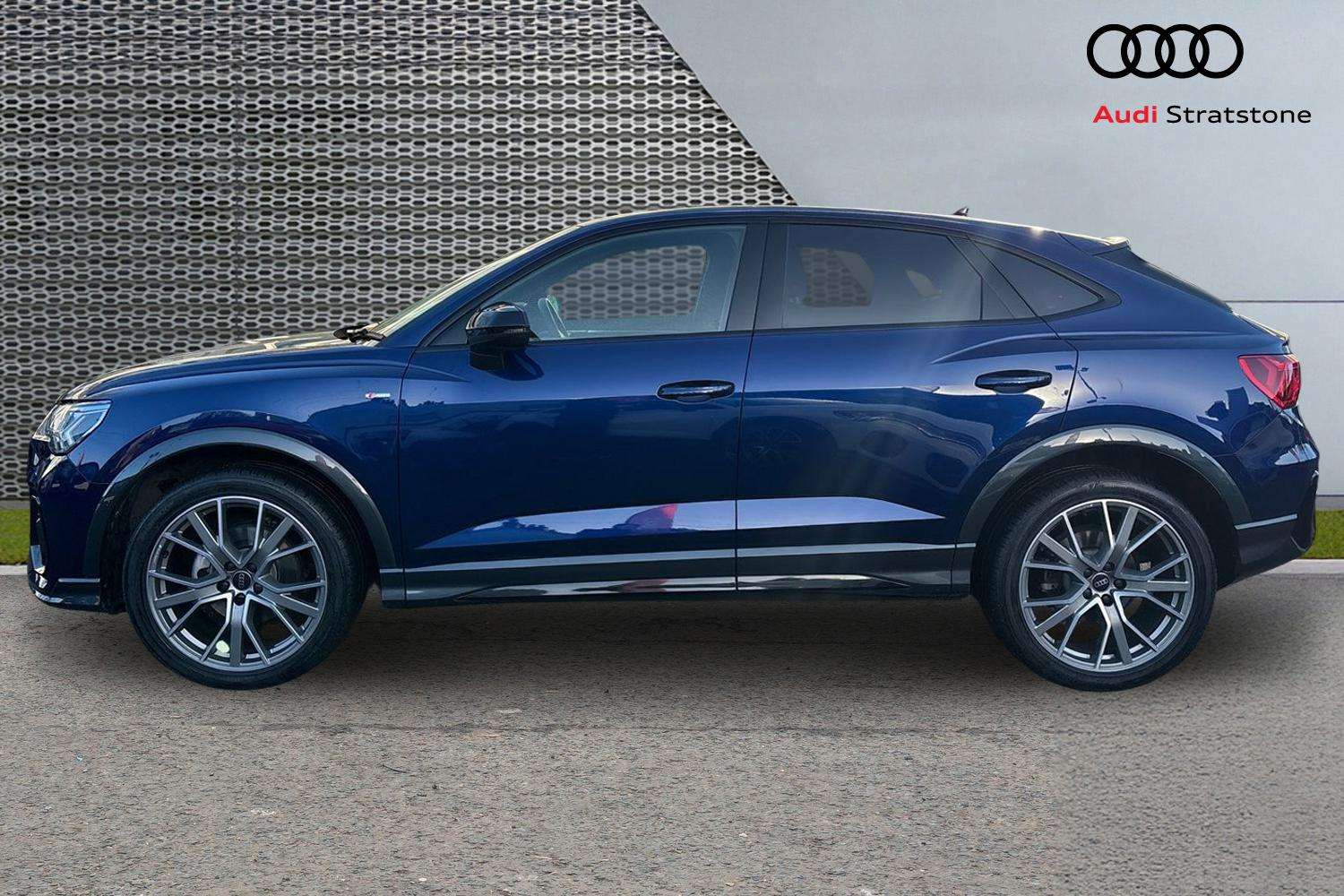 Used Audi Q3 2024 for sale - 76789253: Photo 8