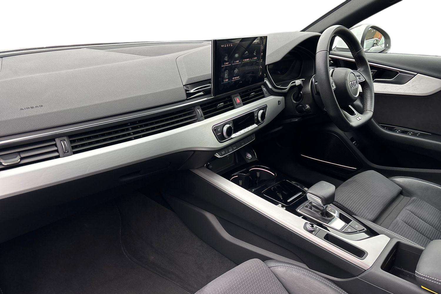 Used Audi A4 2022 for sale - 77894321: Photo 2