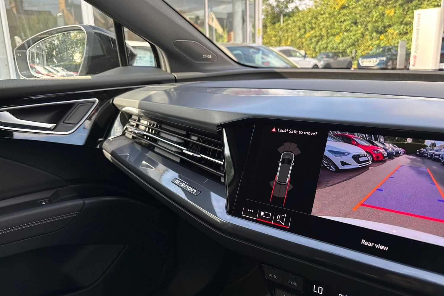 Used Audi Q4 e-tron 2025 for sale - 76587675: Photo 13