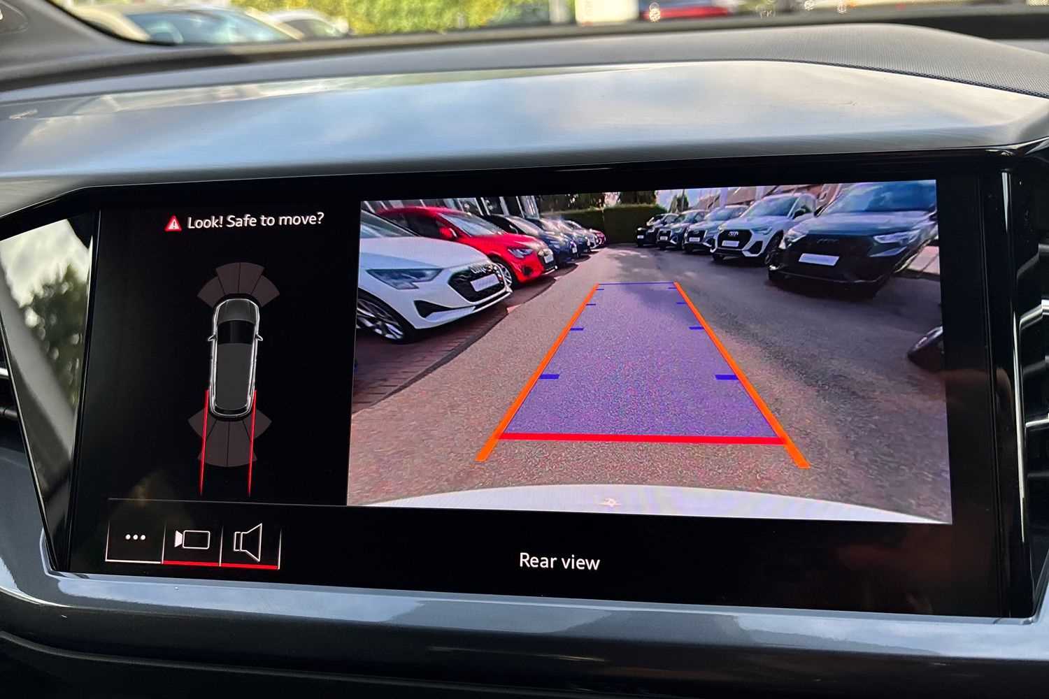 Used Audi Q4 e-tron 2025 for sale - 76587675: Photo 16