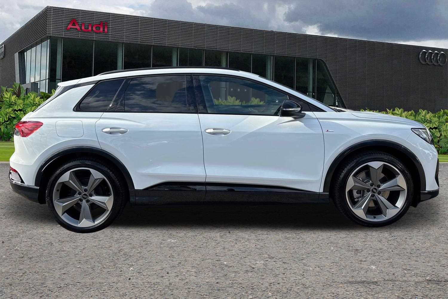 Used Audi Q4 e-tron 2025 for sale - 76587675: Photo 4