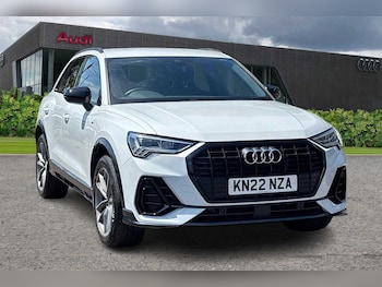 Audi - Q3