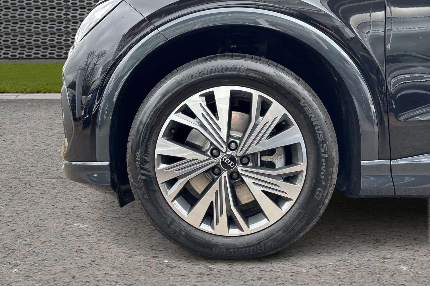 Used Audi Q4 e-tron 2026 for sale - 78119282: Photo 11