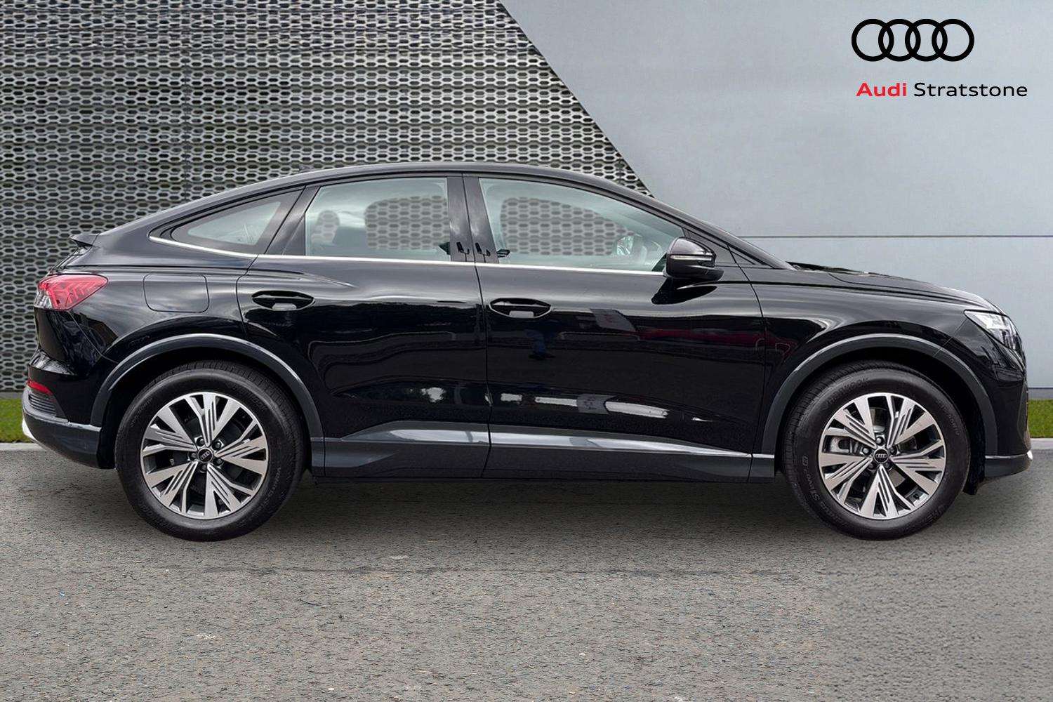 Used Audi Q4 e-tron 2026 for sale - 78119282: Photo 4