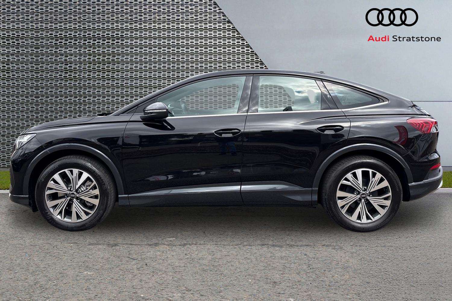 Used Audi Q4 e-tron 2026 for sale - 78119282: Photo 8