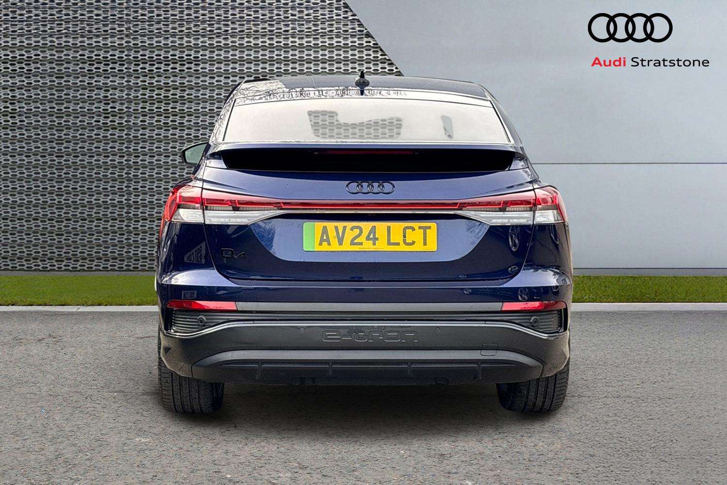 Used Audi Q4 e-tron 2024 for sale - 77589242: Photo 7