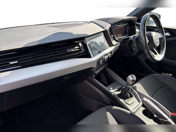 Used Audi A8 2017 for sale - 75968243: Photo