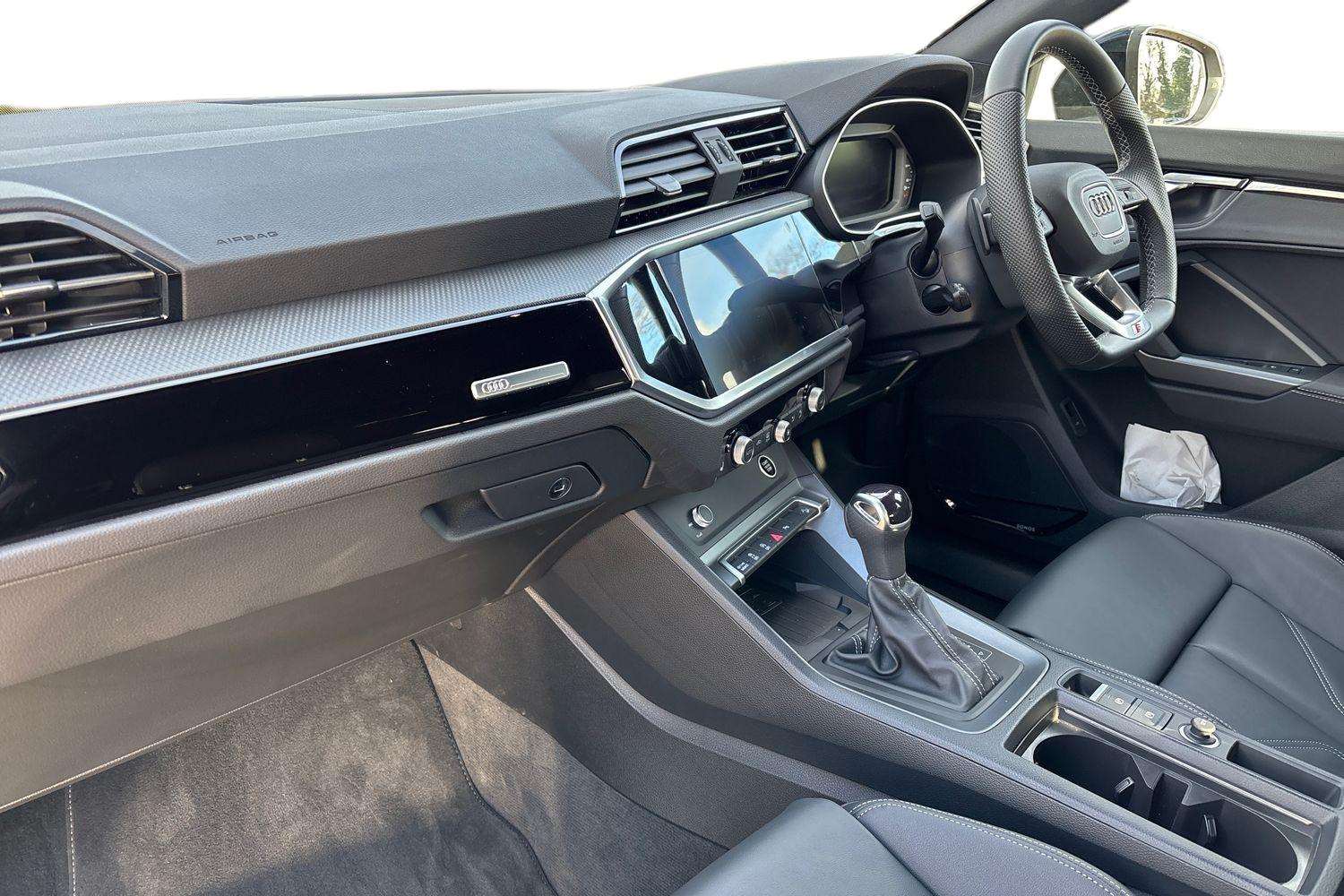 Used Audi Q3 2025 for sale - 77577455: Photo 2