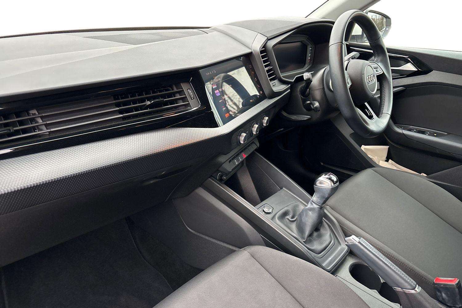 Used Audi A1 2022 for sale - 77044174: Photo 2