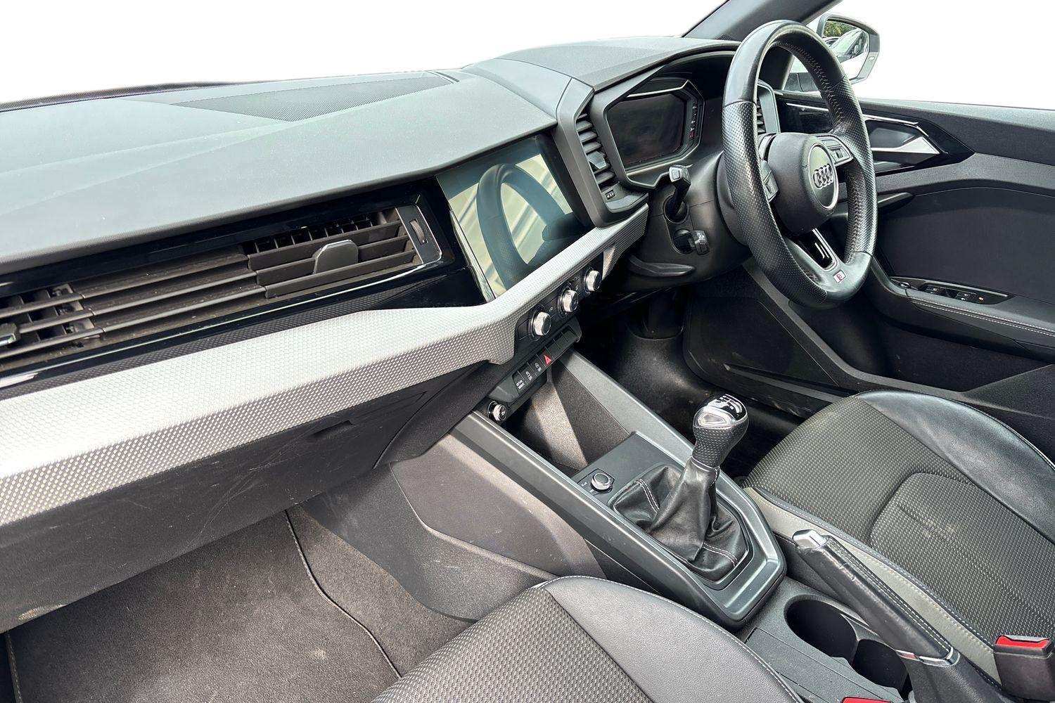 Used Audi A1 for sale - 77913629: Photo 2