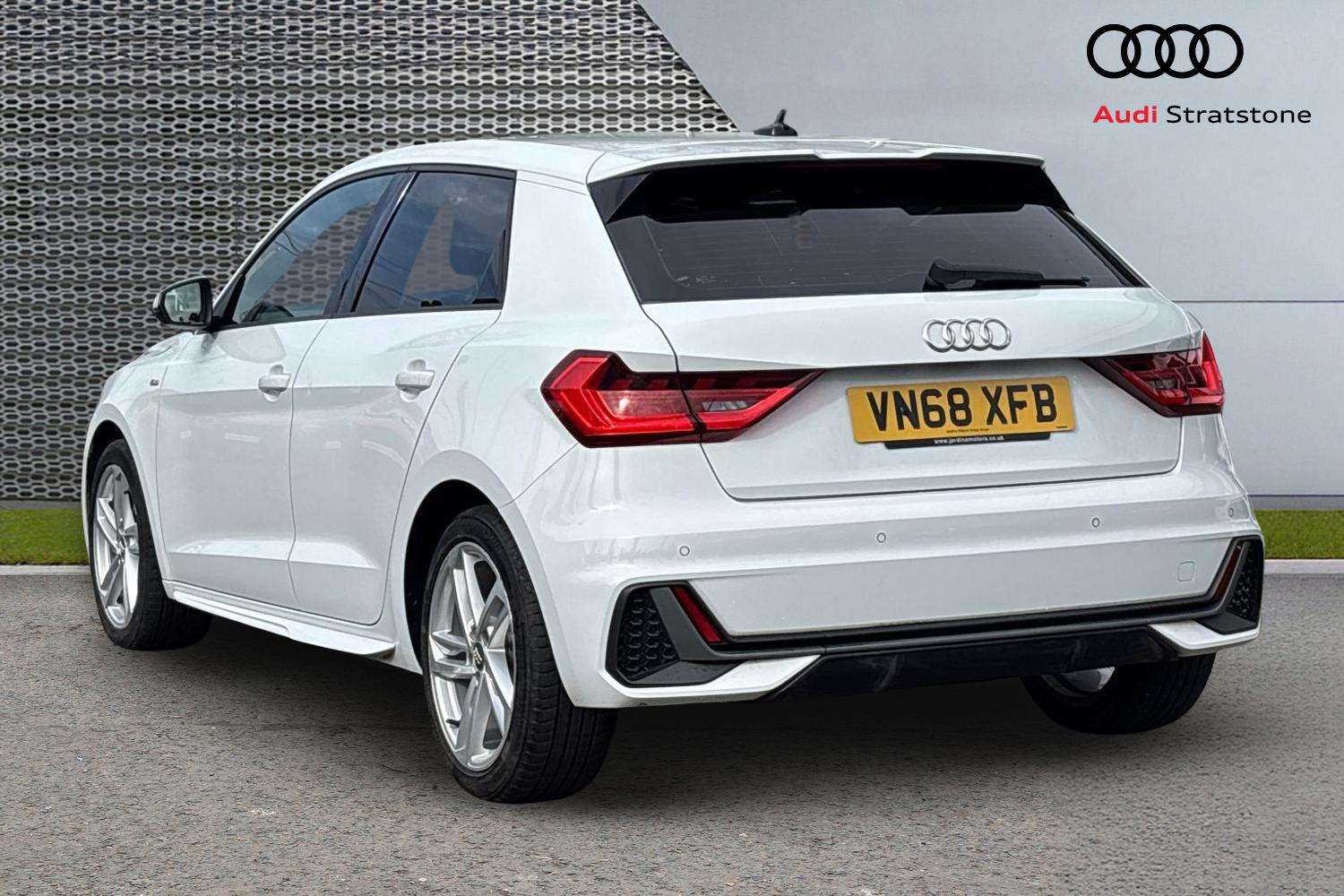 Used Audi A1 for sale - 77913629: Photo 3