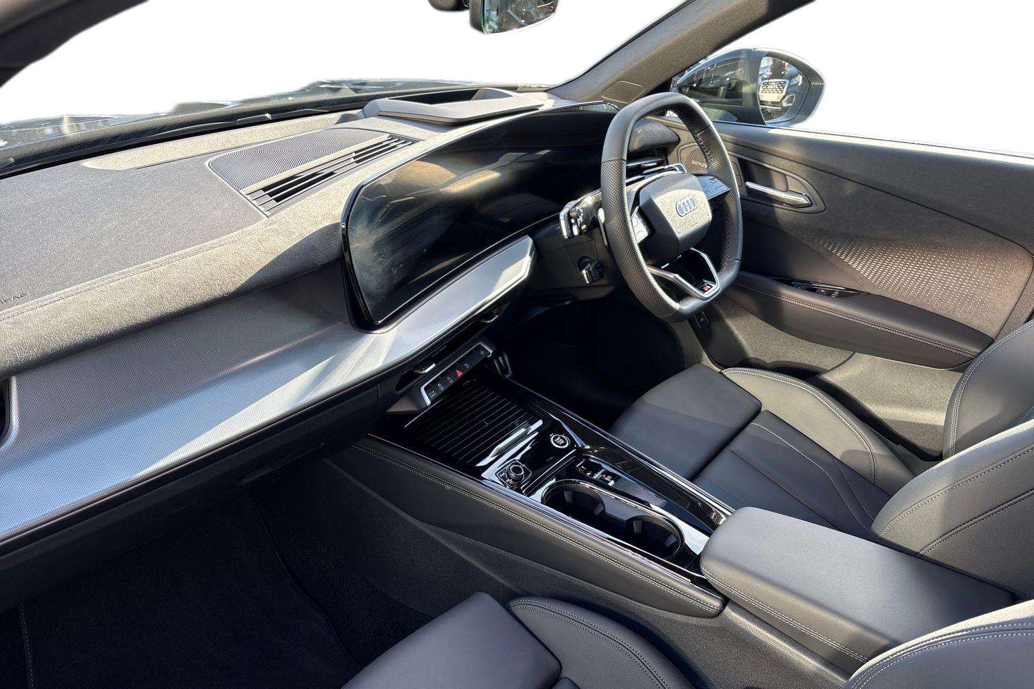 Used Audi Q3 2025 for sale - 77361378: Photo 2