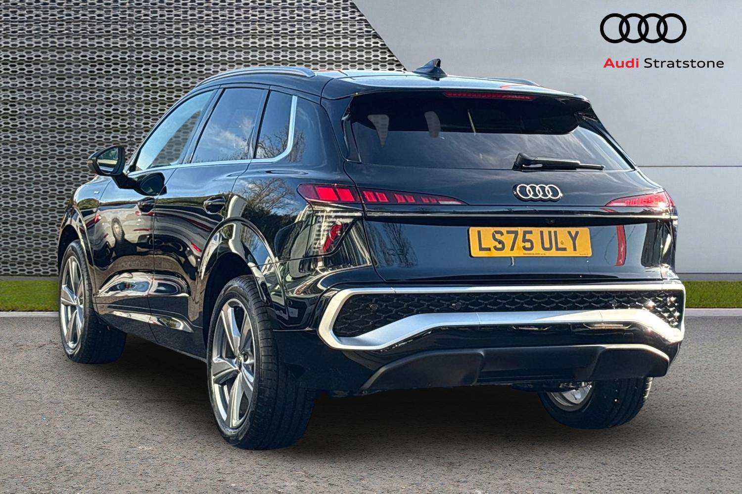 Used Audi Q3 2025 for sale - 77361378: Photo 3