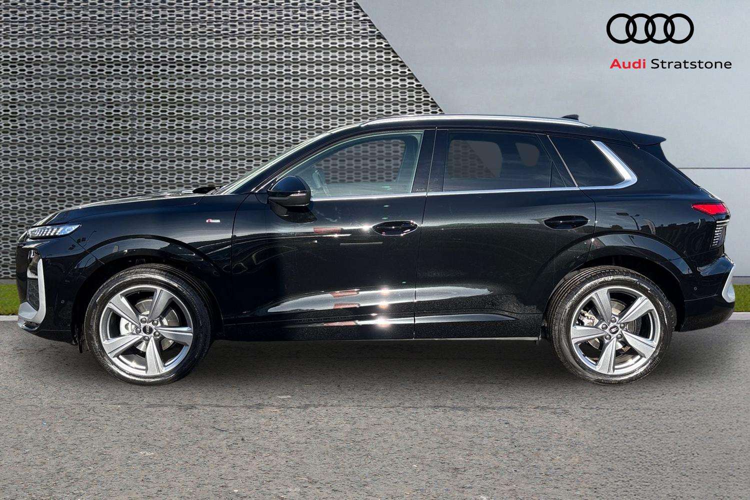 Used Audi Q3 2025 for sale - 77361378: Photo 8