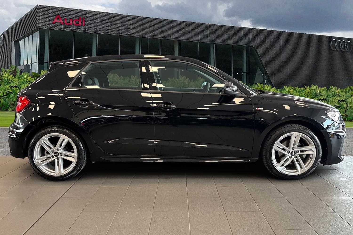 Used Audi A1 2022 for sale - 76916176: Photo 4