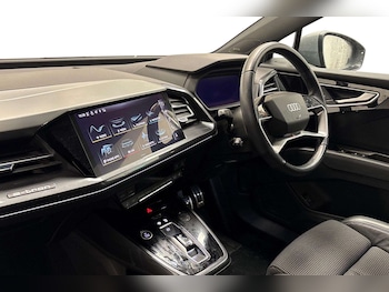 Used Audi Q4 e-tron 2022 for sale - 77480622: Photo